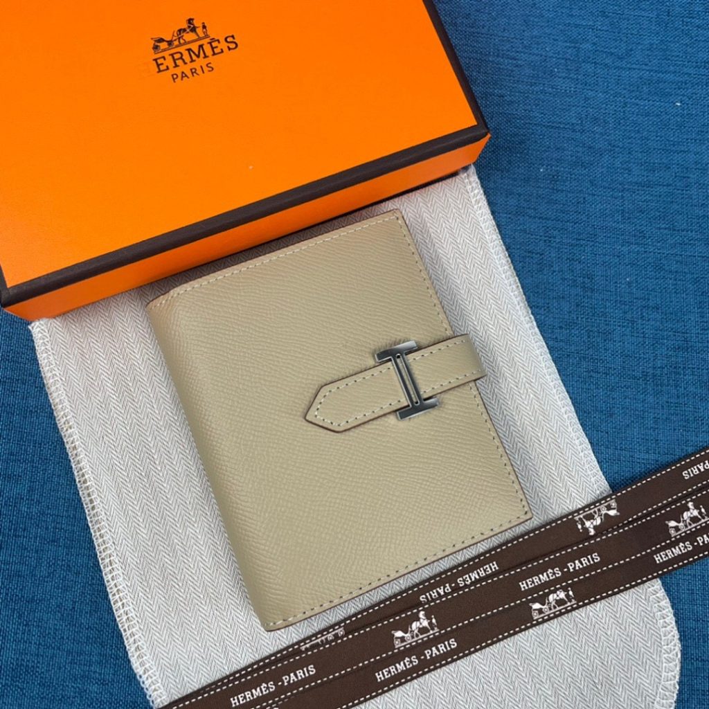 HERMES ヘルメス 財布 新作 ファッション