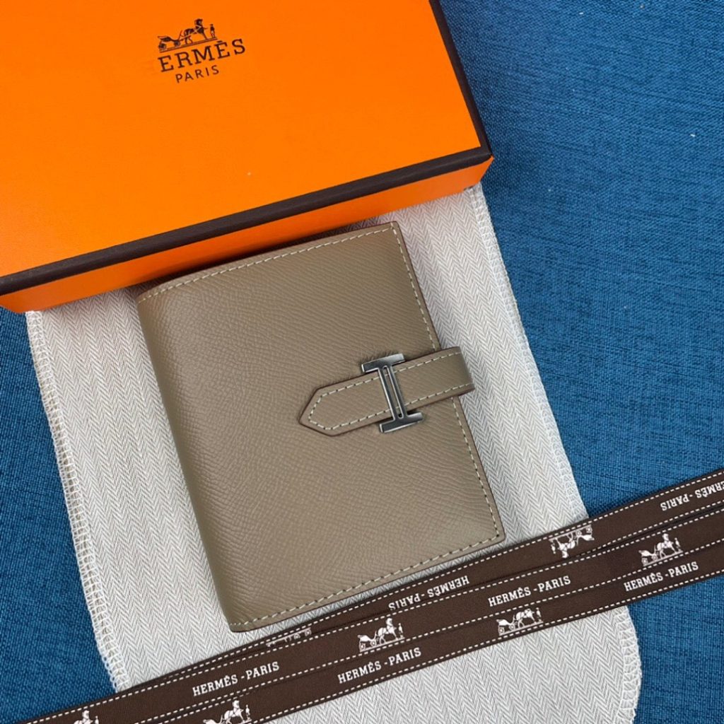 HERMES ヘルメス 財布 新作 ファッション