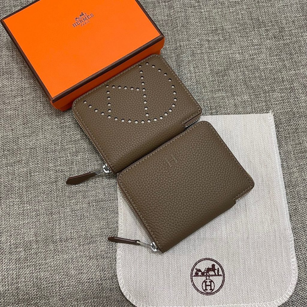 HERMES ヘルメス 財布 新作 ファッション