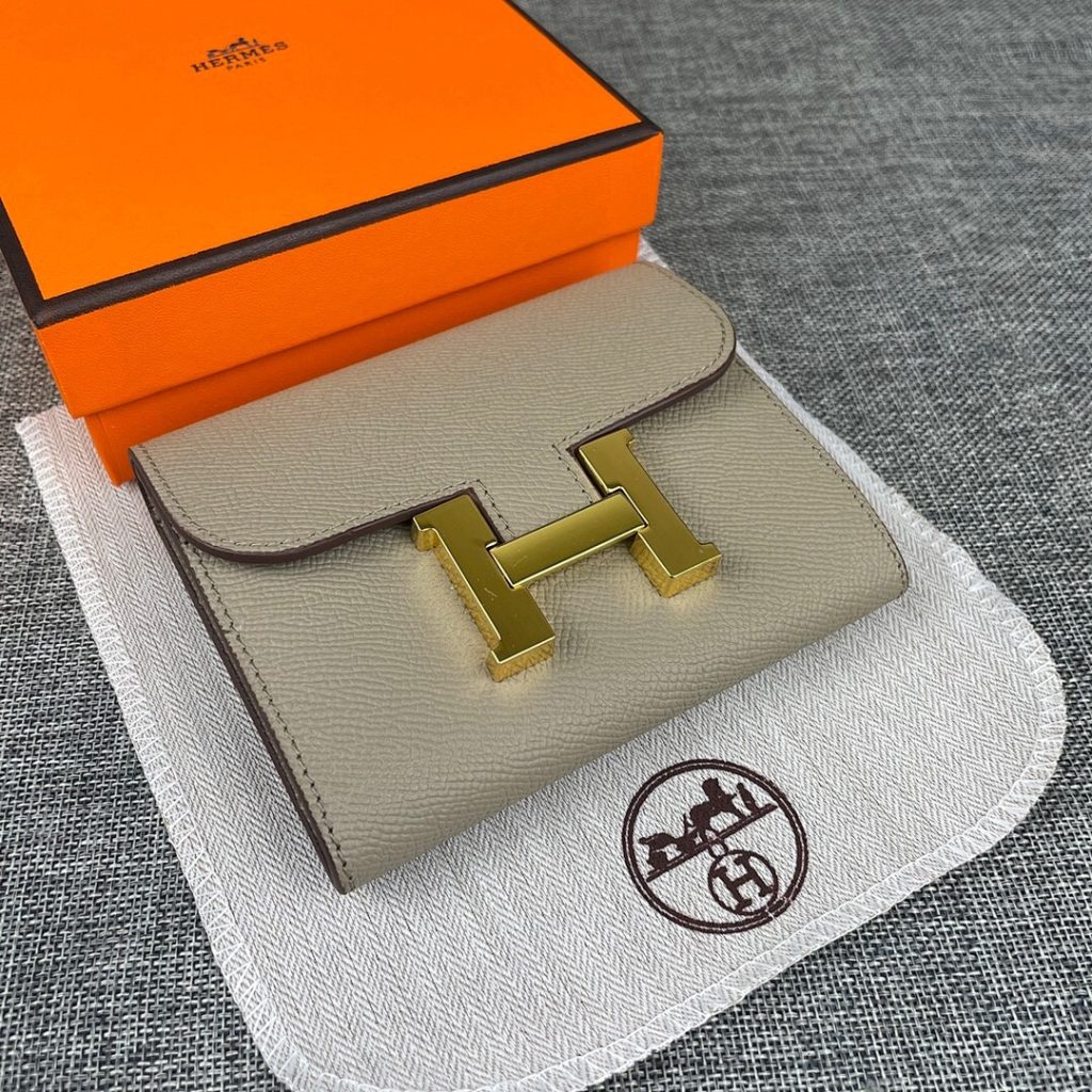HERMES ヘルメス 財布 新作 ファッション