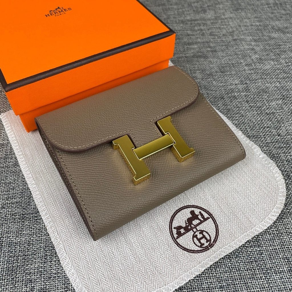 HERMES ヘルメス 財布 新作 ファッション