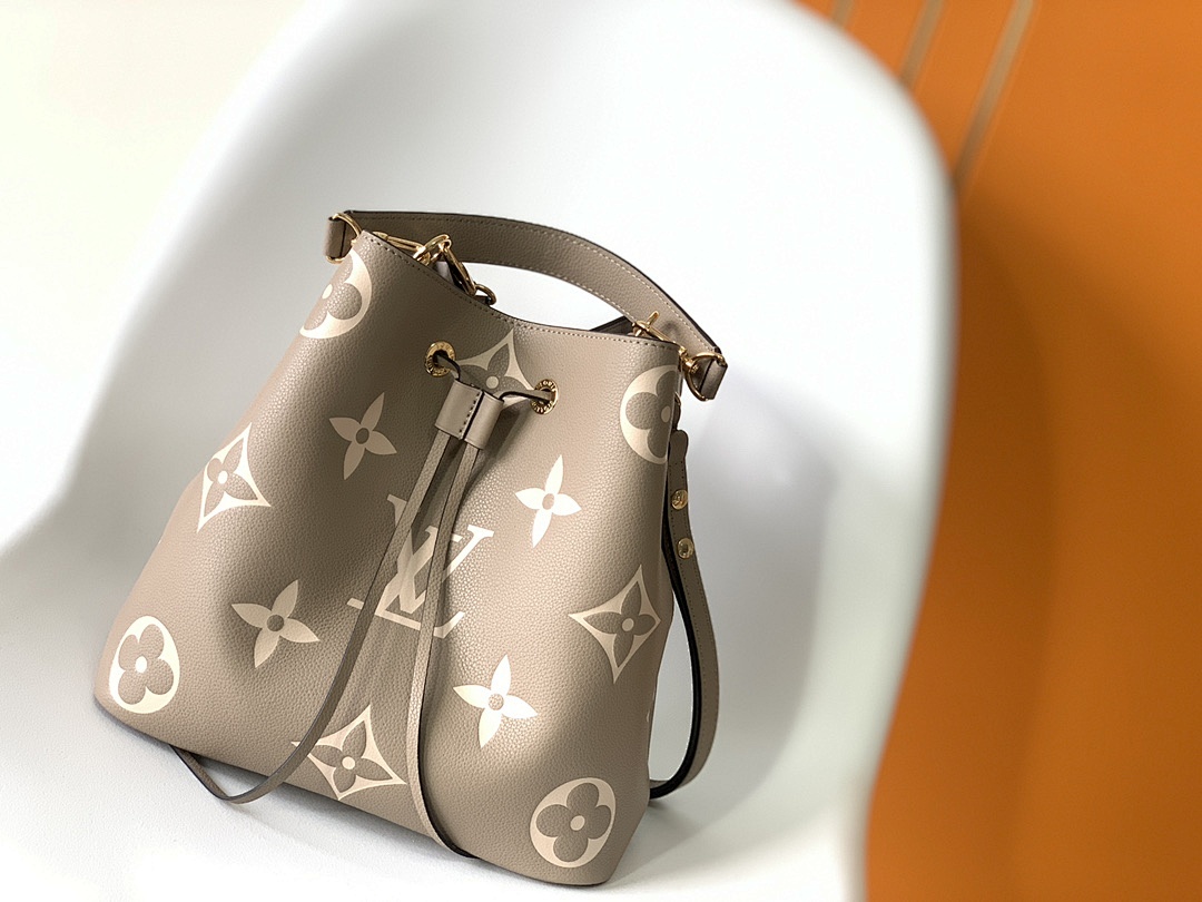 Louis Vuitton ルイヴィトン バッグ 新品 Nランク