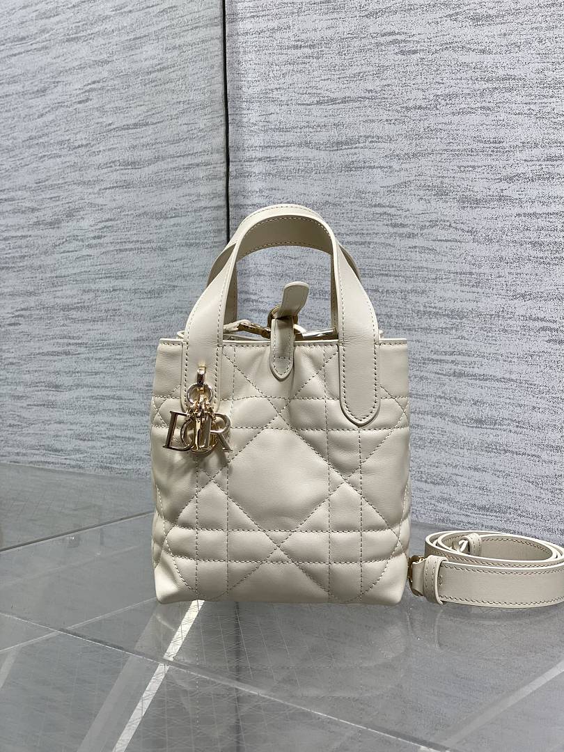 DIOR ディオール バッグ 新作 ファッション Nランク
