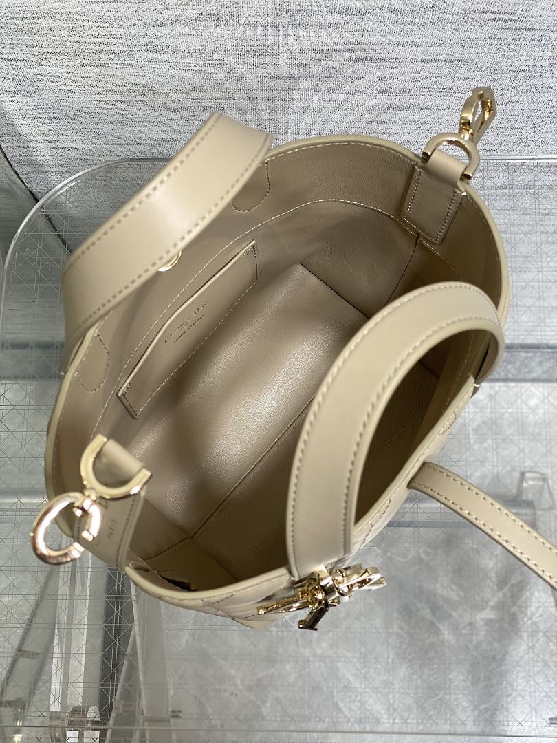 DIOR ディオール バッグ 新作 ファッション Nランク - 画像 (4)