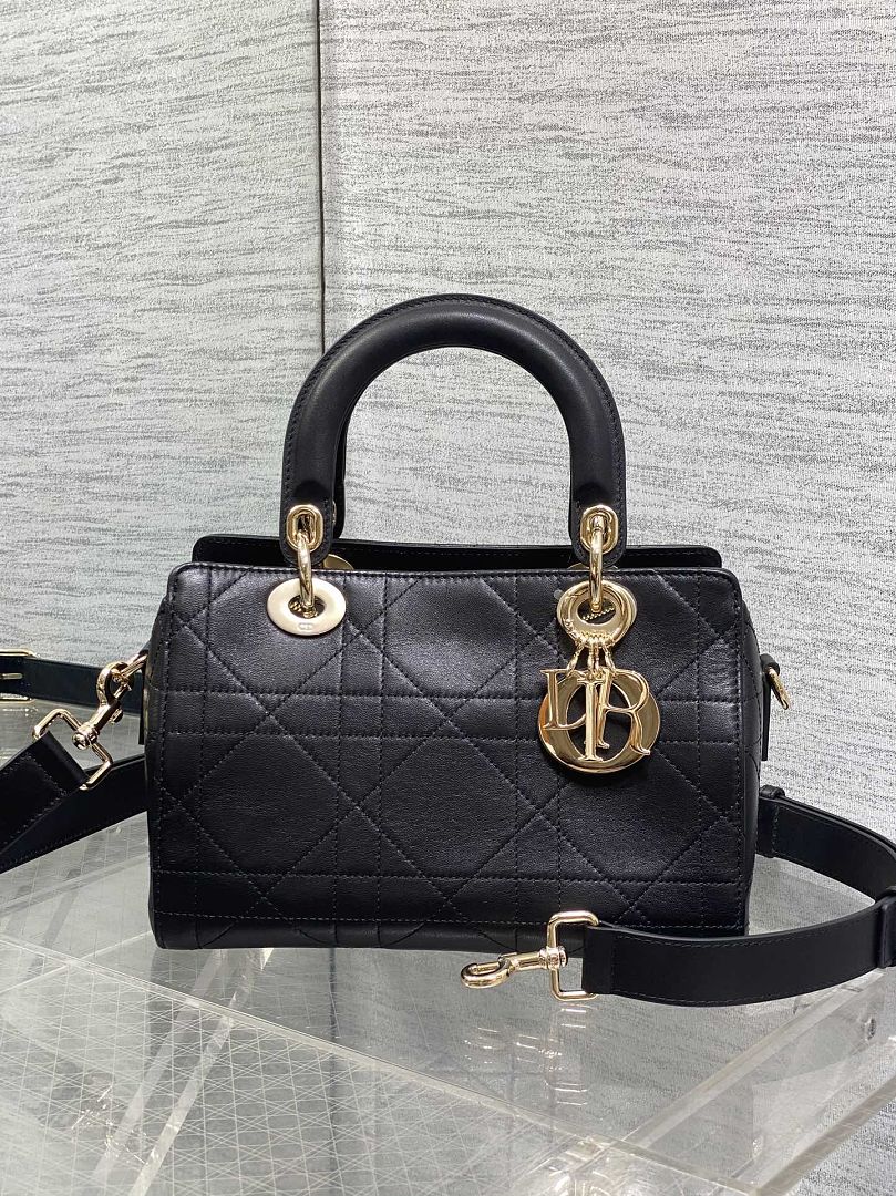 DIOR ディオール バッグ 新作 ファッション Nランク