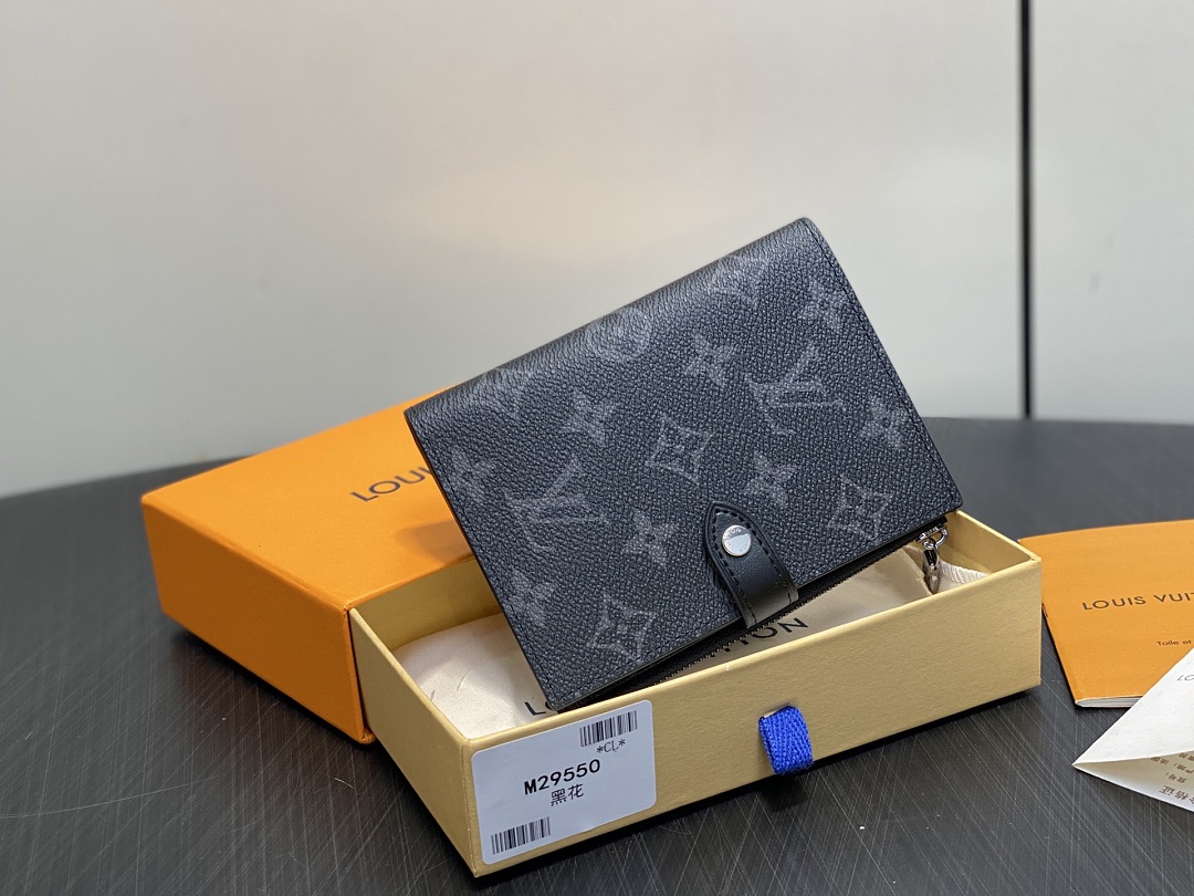 Louis Vuitton ルイヴィトン 財布 新品 二つ折り財布